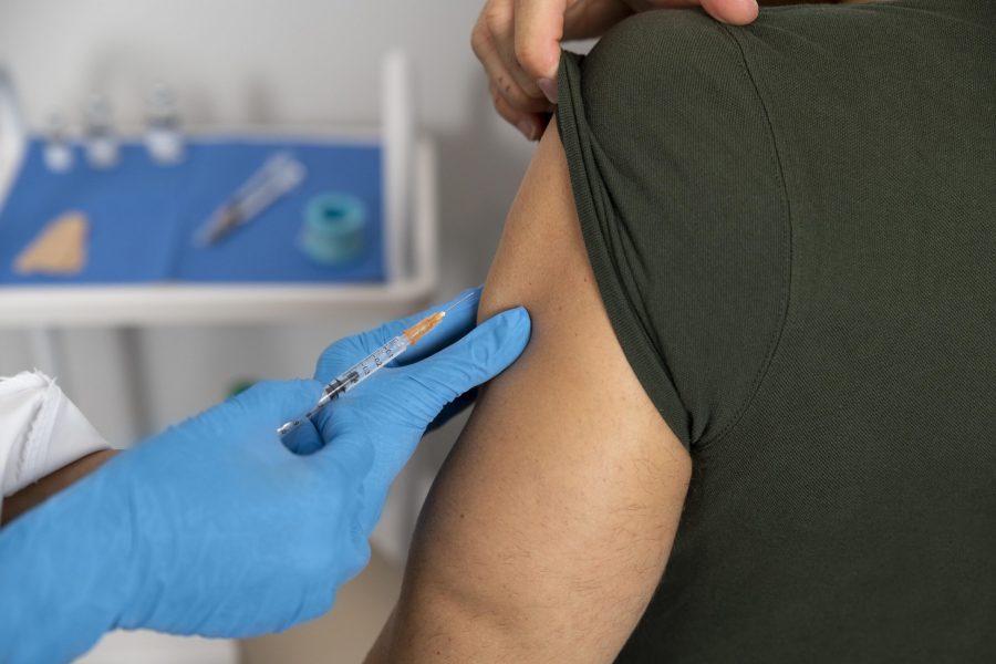 covid-vaccine-fight-illness (1)